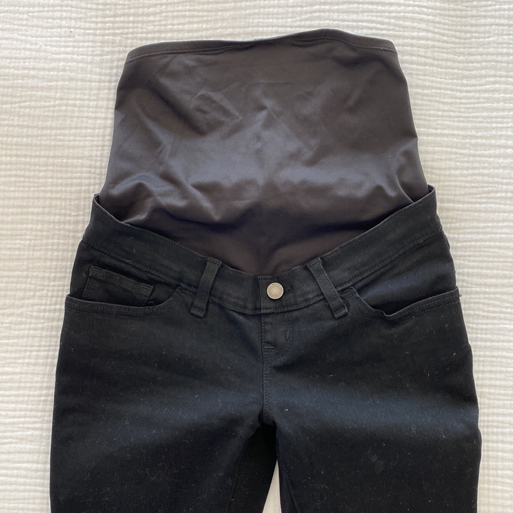 BNWOT Abercrombie raw hem denim